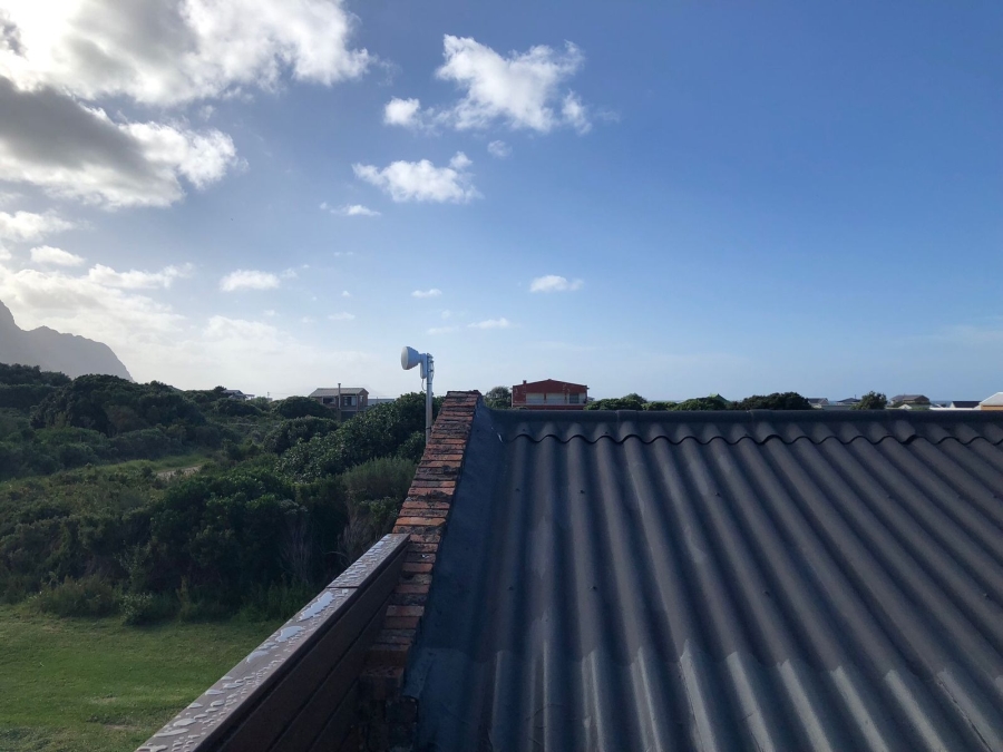 To Let 2 Bedroom Property for Rent in Bettys Bay Western Cape